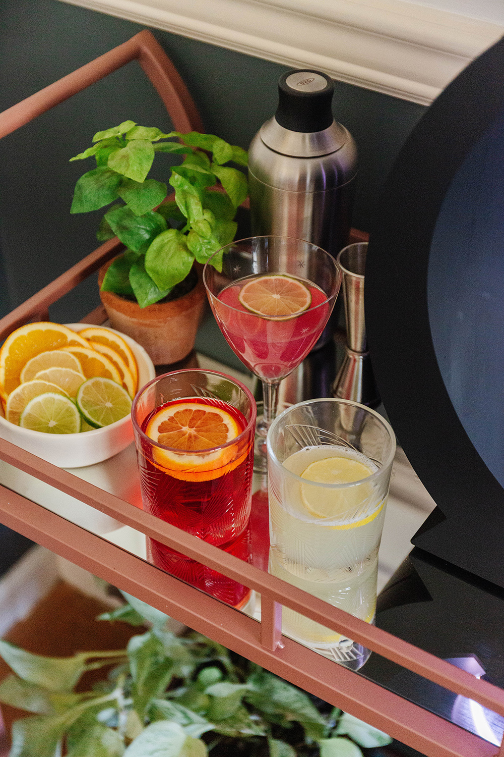 A Smart Cocktail Maker For 2026 Parties